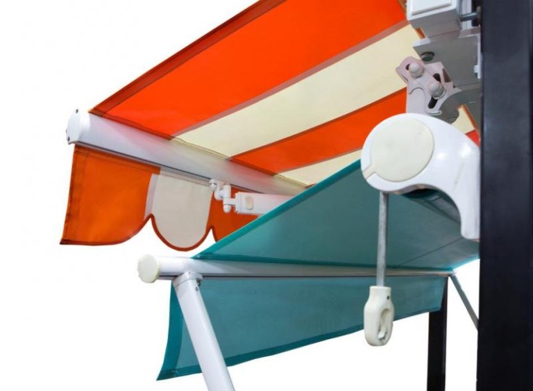 Installation de stores sur mesure, guide pour choisir le bon modèle